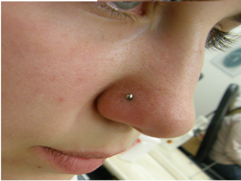 x_x_piercing_nosu.jpg